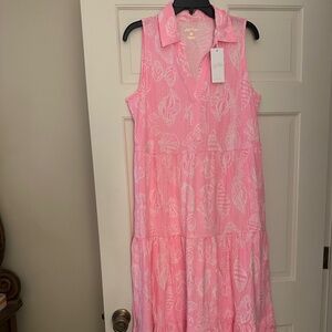 Update: SOLD. New Lilly Pulitzer riegan maxi size m